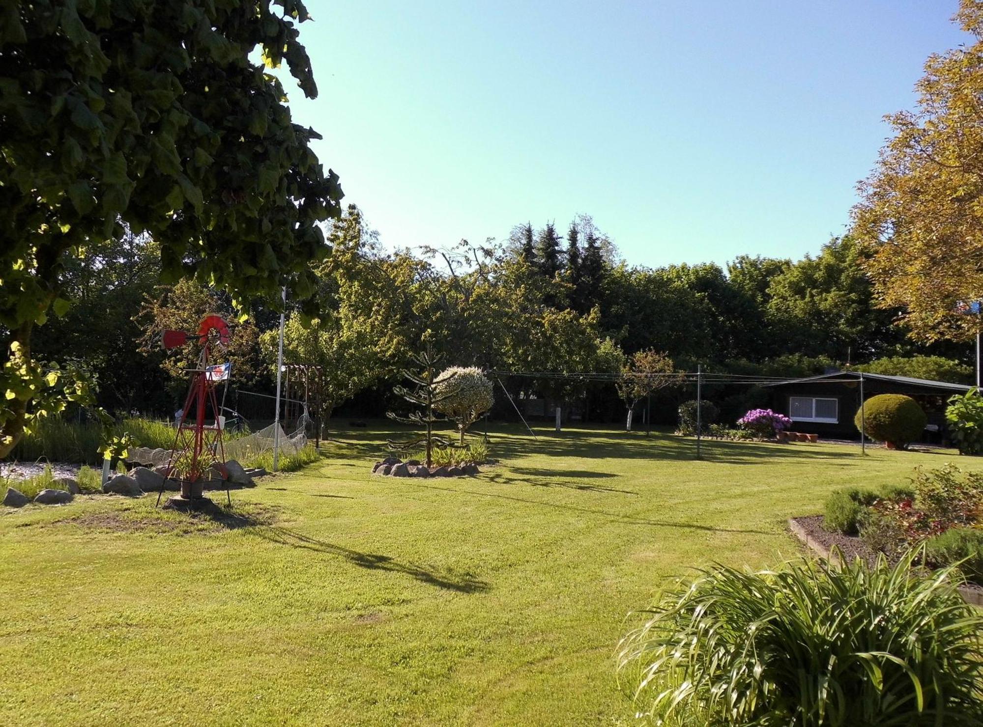 Bungalow Und Ferienwohnung Auf Ruegen Kluis Εξωτερικό φωτογραφία