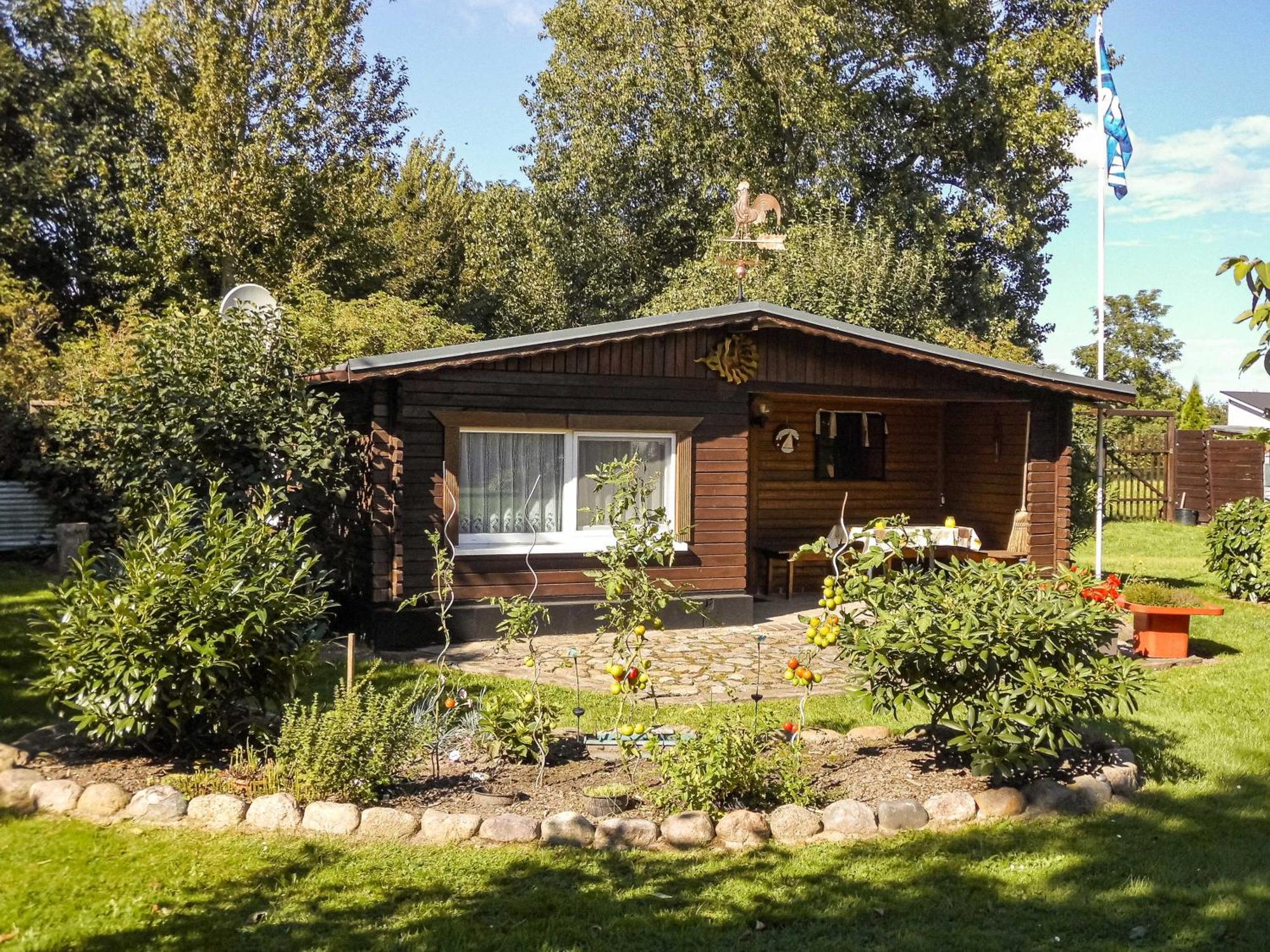 Bungalow Und Ferienwohnung Auf Ruegen Kluis Εξωτερικό φωτογραφία