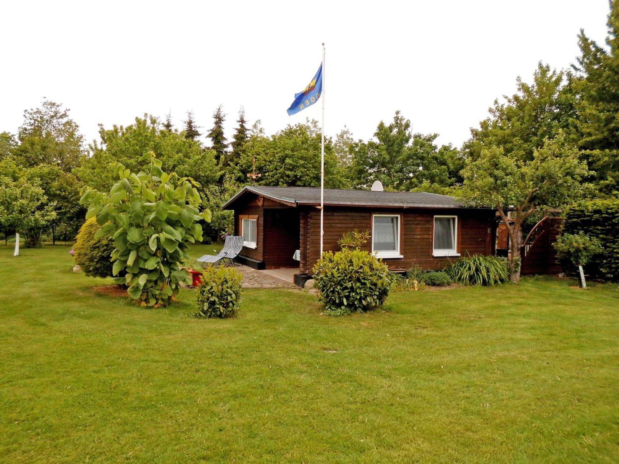 Bungalow Und Ferienwohnung Auf Ruegen Kluis Εξωτερικό φωτογραφία