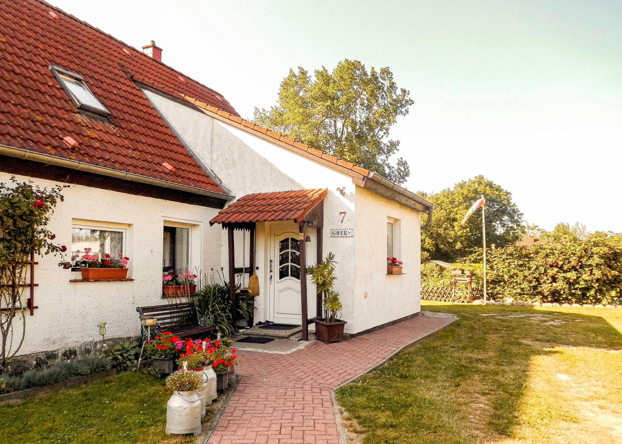 Bungalow Und Ferienwohnung Auf Ruegen Kluis Εξωτερικό φωτογραφία